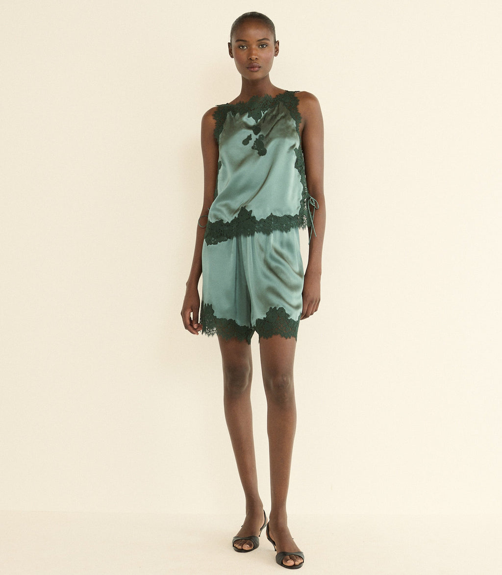 Irsa Short in Dulac Green - view 5